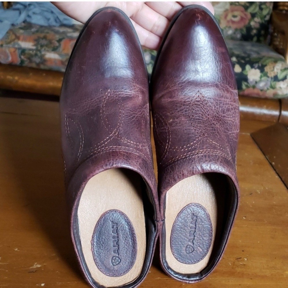 ARIAT slip on mule booties brown leather s…